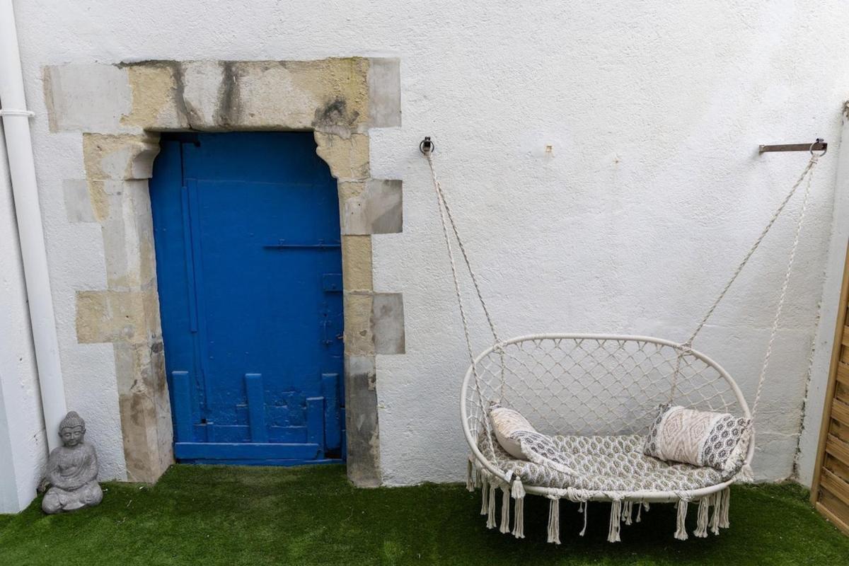Le Globe Trotteur ~ Centre-ville ~ Terrasse Apartment Thouars