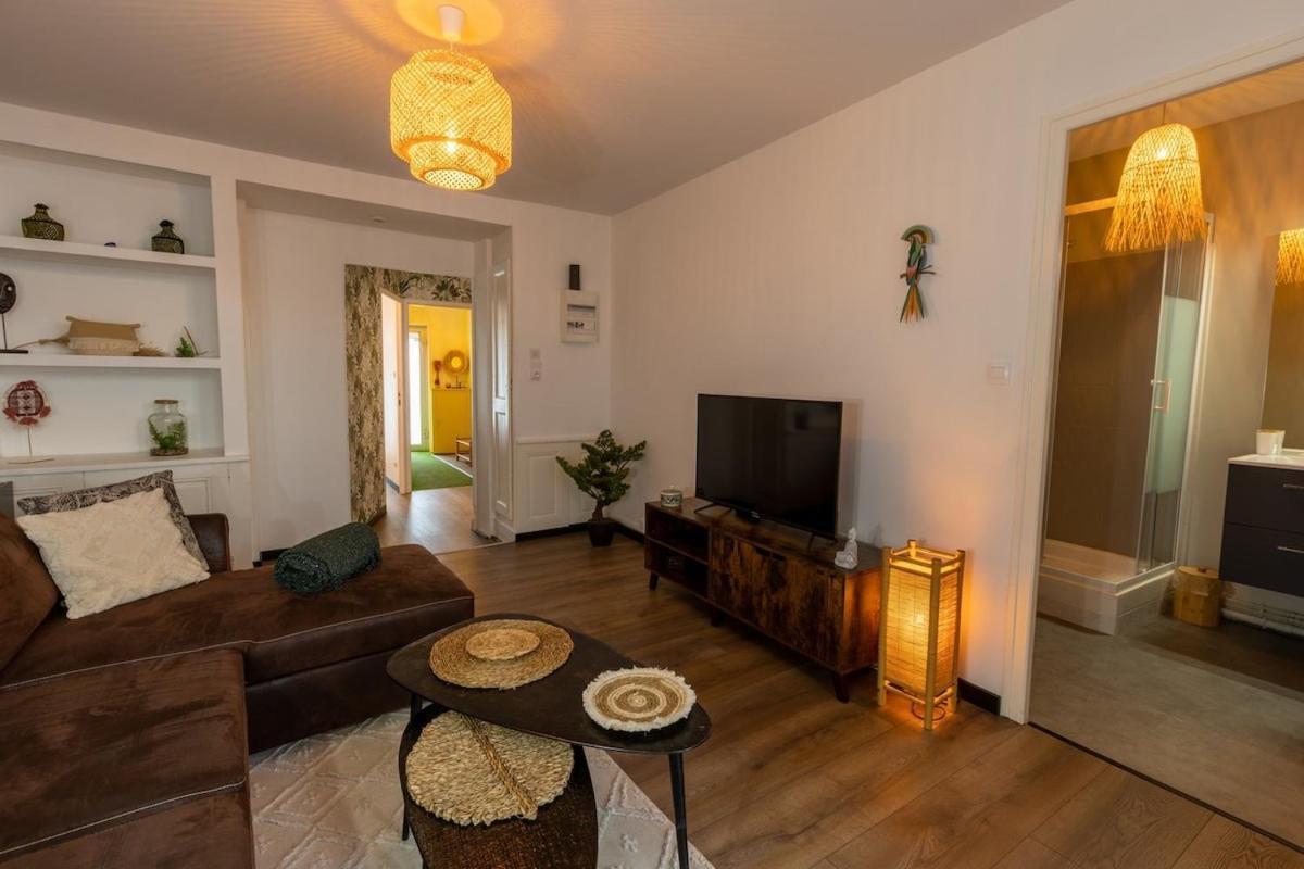 Le Globe Trotteur ~ Centre-ville ~ Terrasse Apartment